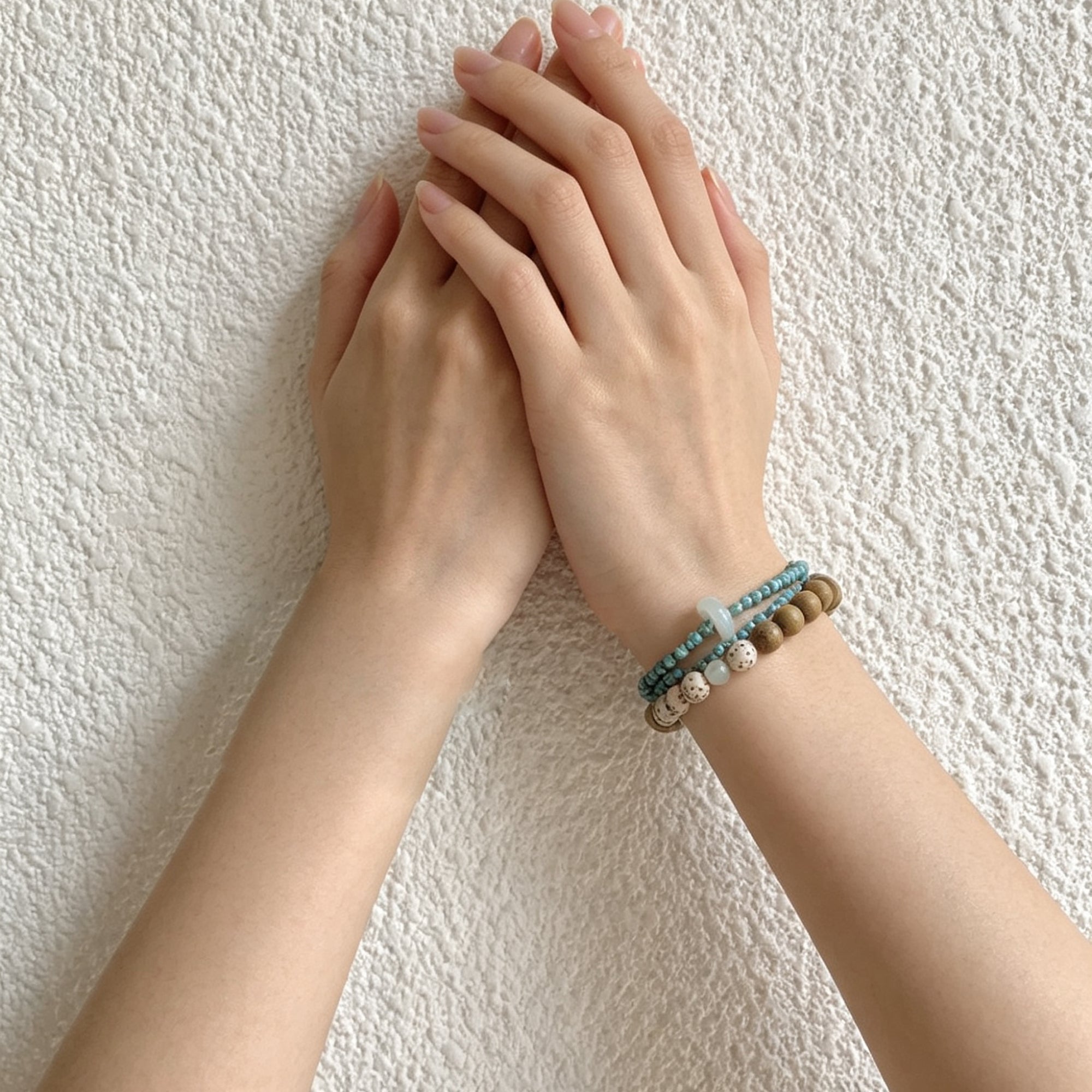 Green Sandalwood & Shoushan Stone Stacking Beaded Bracelet