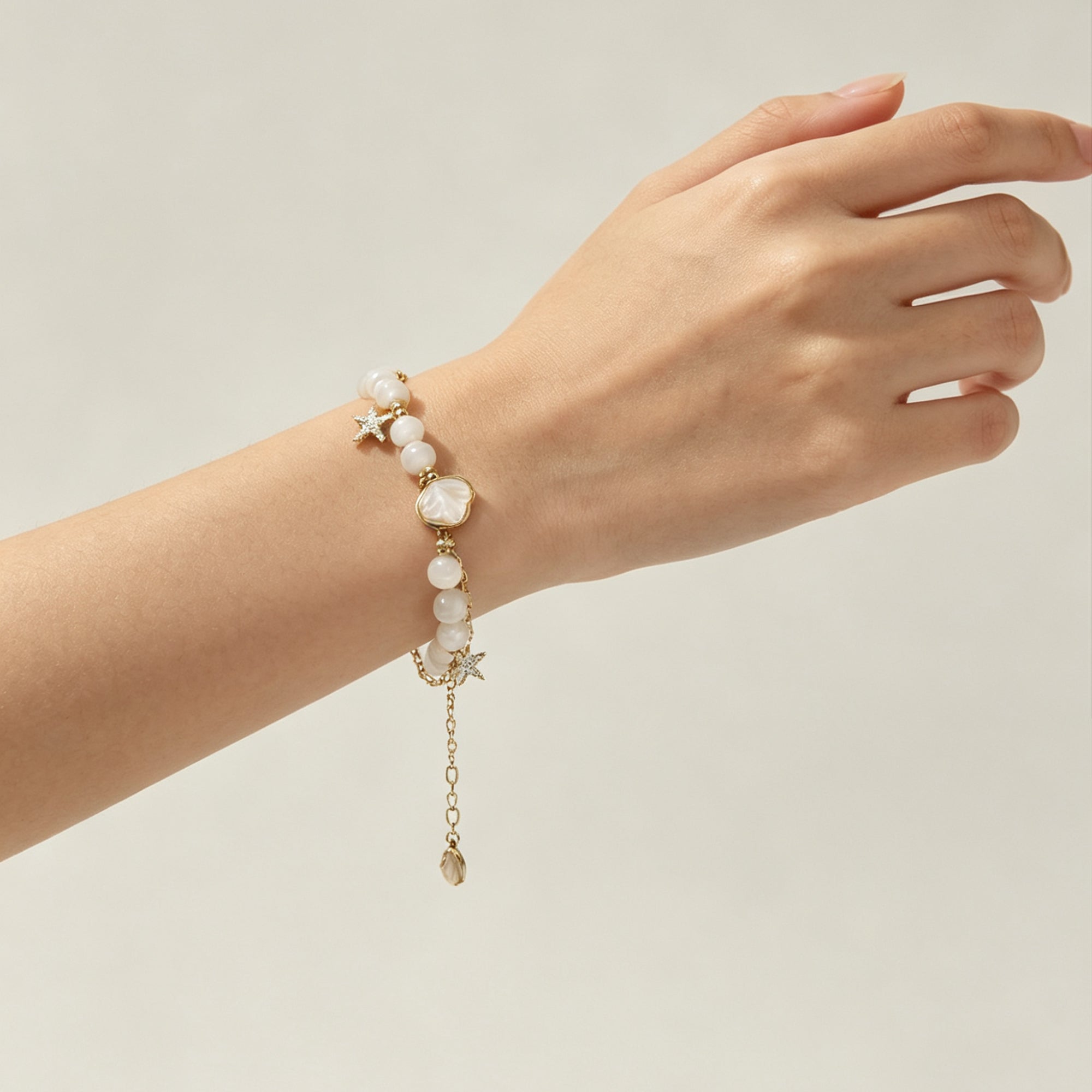 Clear Shell Starfish Cat‘s Eye Beaded Bracelet