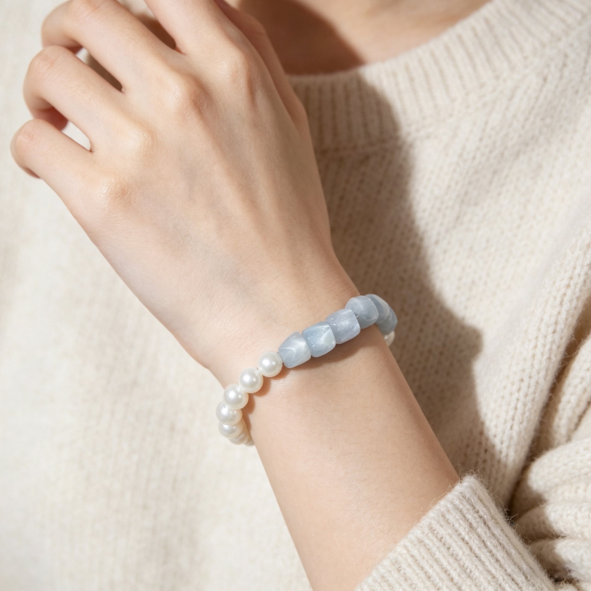 Thermochromic & Photochromic Resin & Pearl Mixed Beaded Bracelet